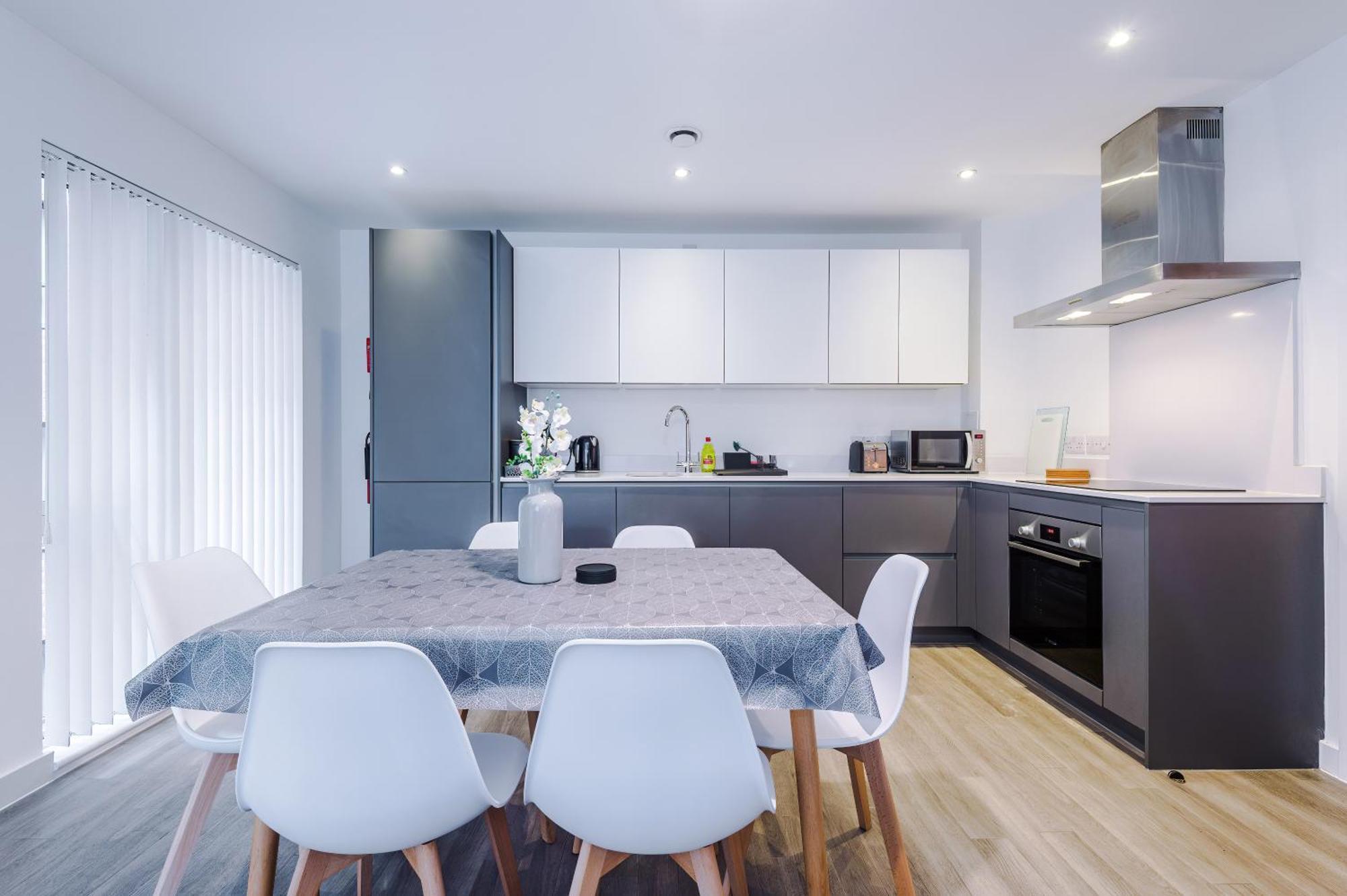 Hilltop Serviced Apartments- Northern Quarter Манчестер Екстер'єр фото
